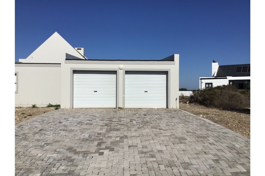 3 Bedroom Property for Sale in Hoogland Western Cape